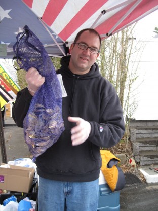 aaron with oysters