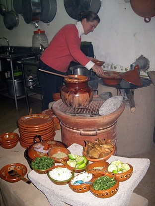 toyan maya and condiments